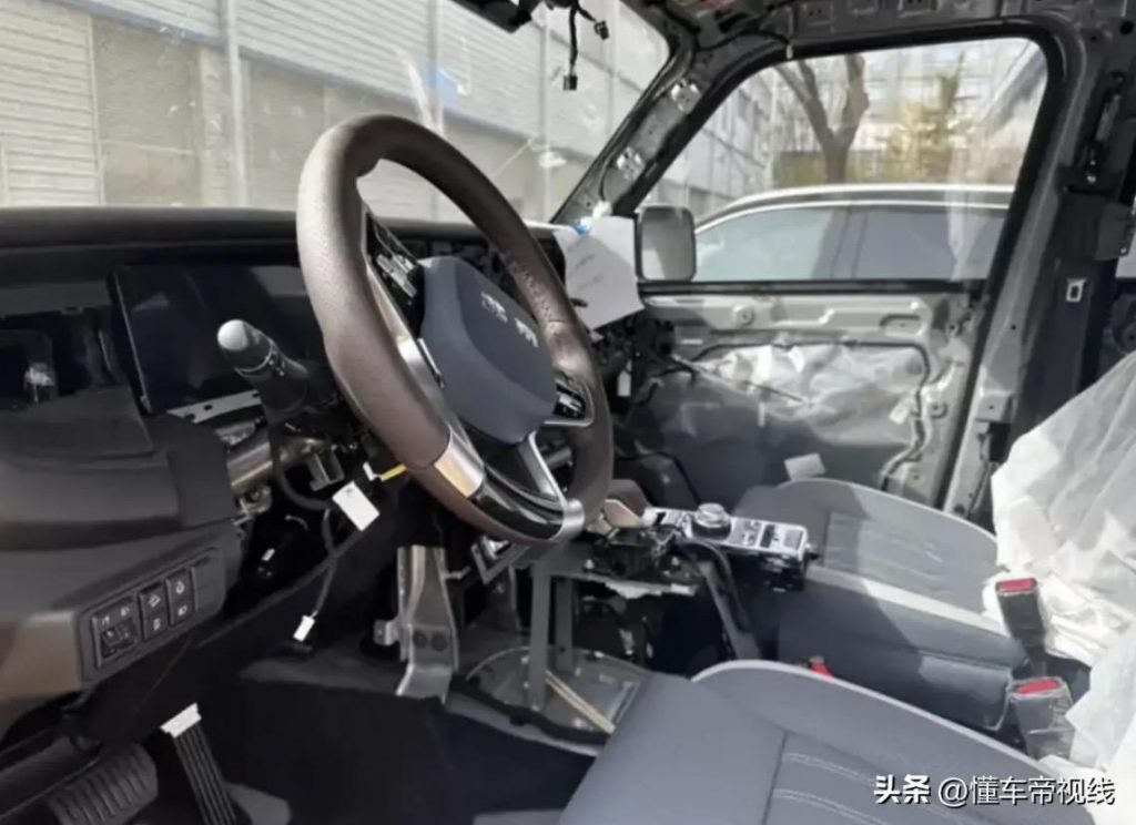 شبكة السيارات الصينية – صور تجسسية لسيارة بايك Bj40 الشكل الجديد والتي من المتوقع اطلاقها في سبتمبر القادم 2023م.