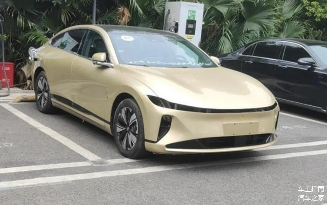 شبكة السيارات الصينية – صور تجسسية جديدة لسيارة شانجان السيدان الكهربائية الجديدة من سلسلة تشيوان باسم A07 والإطلاق في يوليو