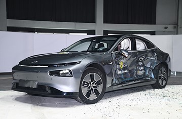 شبكة السيارات الصينية – حصول سيارة XPENG P7 على 5 نجوم في اختبارات منظمة السلامة الأوروبية Euro NCAP