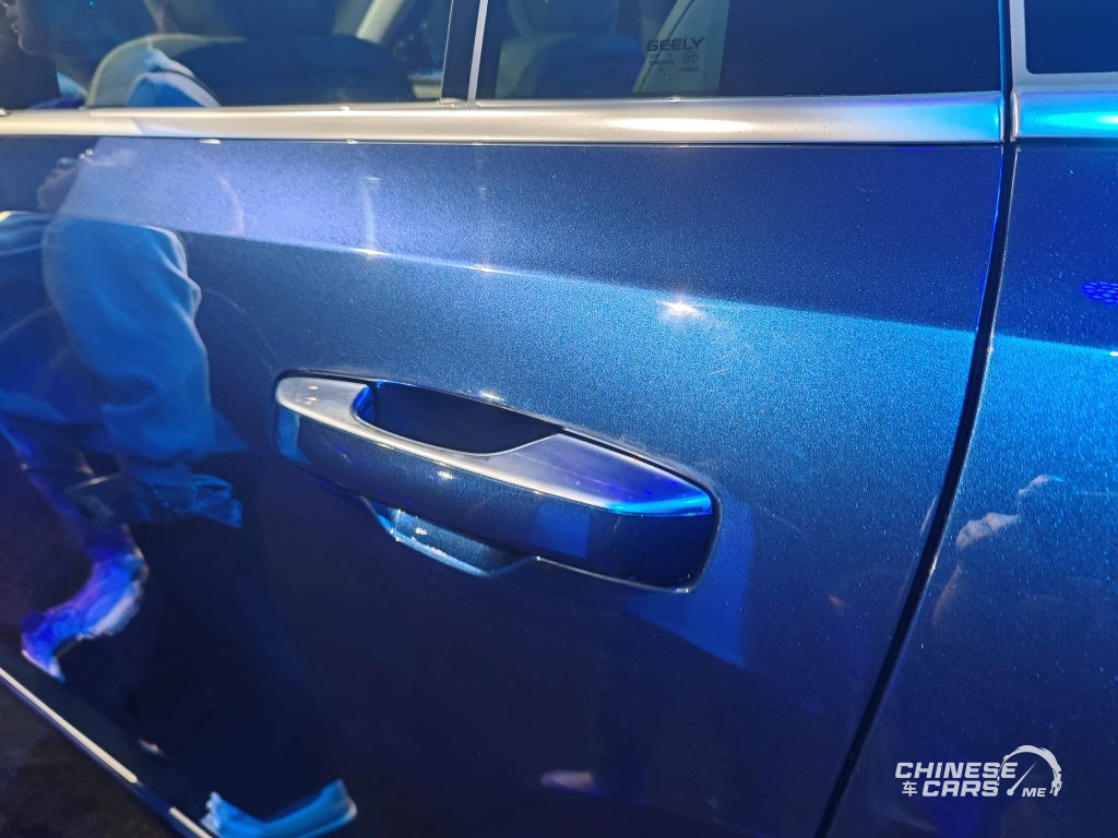 رسميًا من ميلانو: جيلي جالاكسي M9 تنطلق عالميًا كسيارة SUV فاخرة بستة مقاعد وتقنيات قيادة ذكية متقدمة 4 شبكة السيارات الصينية – رسميًا من ميلانو: جيلي جالاكسي M9 تنطلق عالميًا كسيارة SUV فاخرة بستة مقاعد وتقنيات قيادة ذكية متقدمة