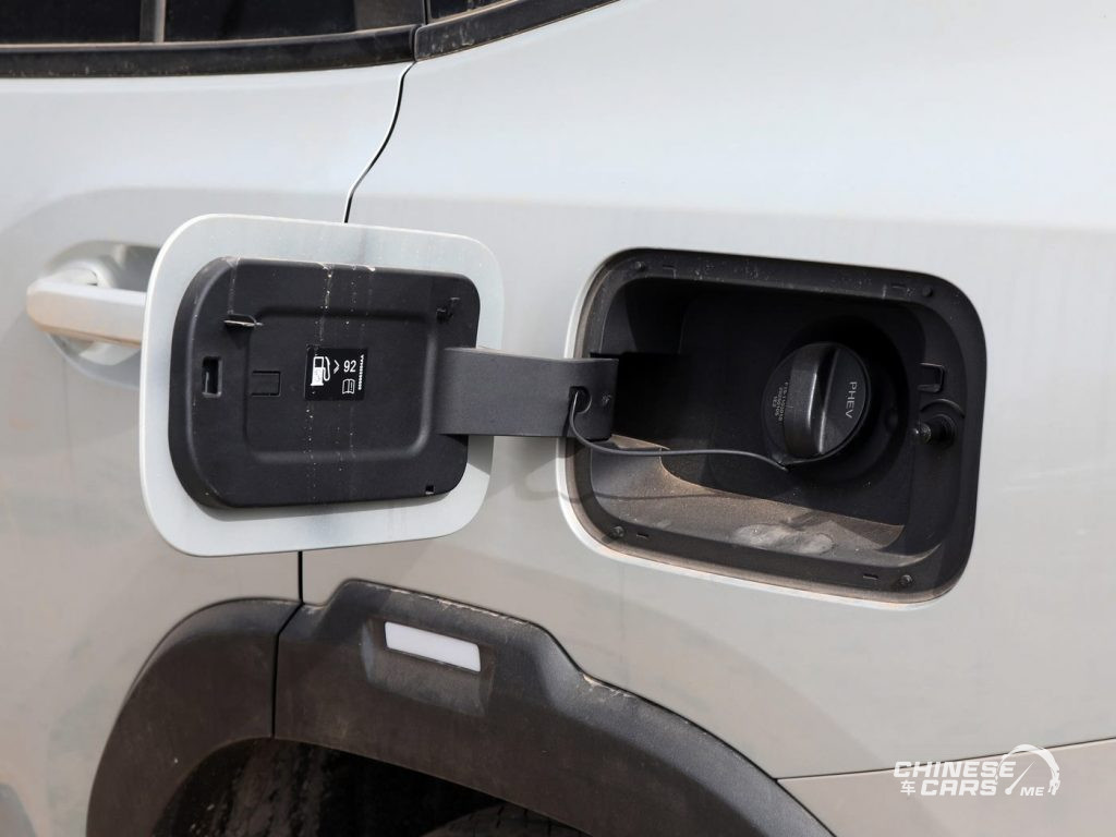 رسميًا: إطلاق جيتور شانهـاي T1 موديل 2025 في الصين PHEV، ودفع رباعي كهربائي XWD، ومدى إجمالي يتجاوز 1500 كم 20 شبكة السيارات الصينية – رسميًا: إطلاق جيتور شانهـاي T1 موديل 2025 في الصين PHEV، ودفع رباعي كهربائي XWD، ومدى إجمالي يتجاوز 1500 كم