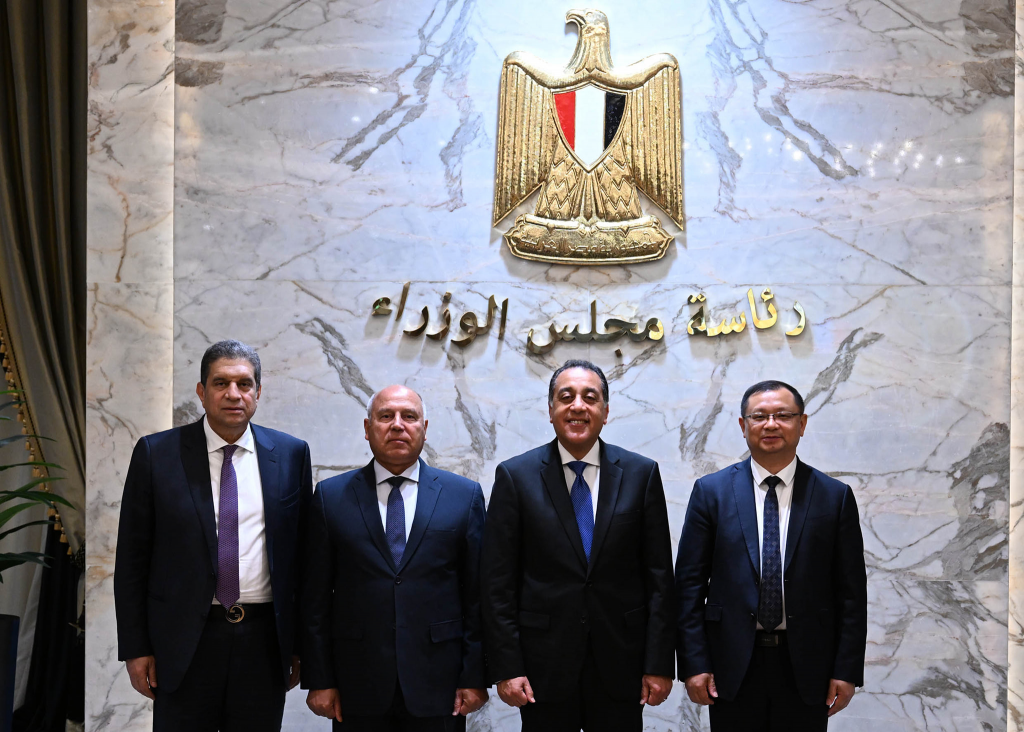 مصر تخطو بثبات نحو توطين صناعة السيارات: اتفاق رسمي مع "جيتور" الصينية لتجميع طرازات T1 وT2 محليًا 1 مصر تخطو بثبات نحو توطين صناعة السيارات: اتفاق رسمي مع "جيتور" الصينية لتجميع طرازات T1 وT2 محليًا