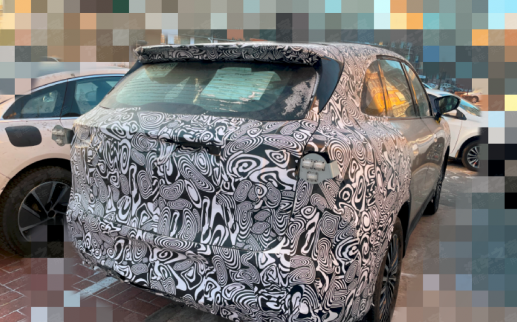 تسريب أول صور اختبارية لطراز Chery T1G.. هل هو النسخة المطوّلة من تيجو 7 (Tiggo 7L)؟ 2 شبكة السيارات الصينية – تسريب أول صور اختبارية لطراز Chery T1G.. هل هو النسخة المطوّلة من تيجو 7 (Tiggo 7L)؟