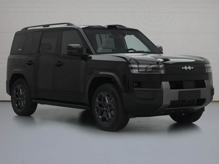فانغ تشنغ باو تاي 7 (ليوبارد T7): SUV هجينة بمظهر صندوقي ومدى كهربائي حتى 130 كم – طرح مرتقب في الربع الرابع 2025