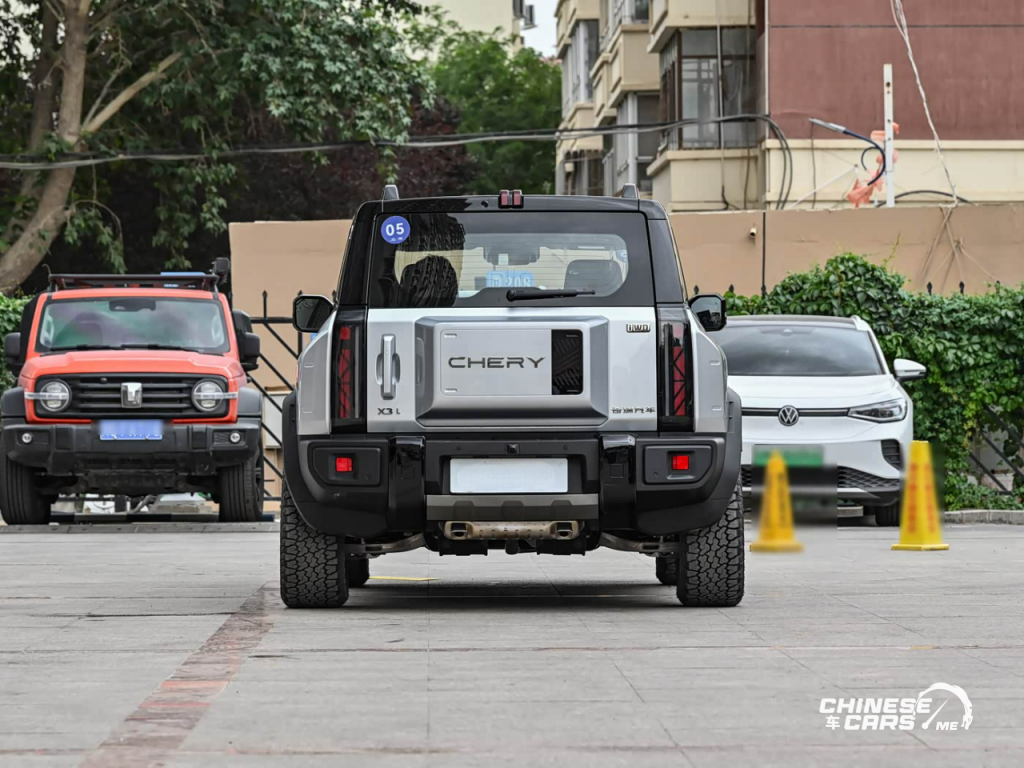 شبكة السيارات الصينية – شيري Fulwin X3L 2025: هجينة EREV بتصميم صندوقي وقوة دفع 422 حصان ومدى كهربائي نقي يصل إلى 150 كم!!