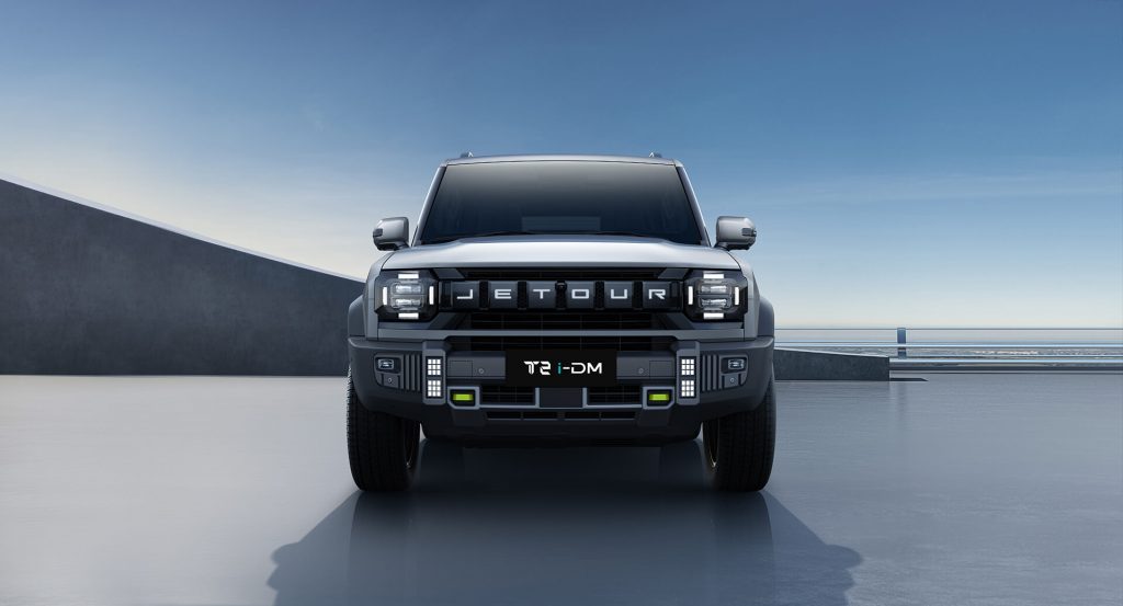 شبكة السيارات الصينية – الاستهلاك الشامل للوقود في سيارات PHEV وEREV: كيف يُحسب؟ وما الفرق بين CLTC، WLTC، WLTP وNEDC؟ | دليل شامل مع أمثلة تحليلية