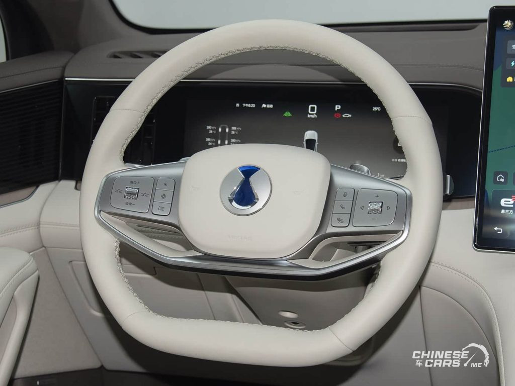 شبكة السيارات الصينية – دينزا N8L الجديدة 2026: SUV عائلية فاخرة بستة مقاعد تظهر رسميًا بقوة أكثر من 900 حصان