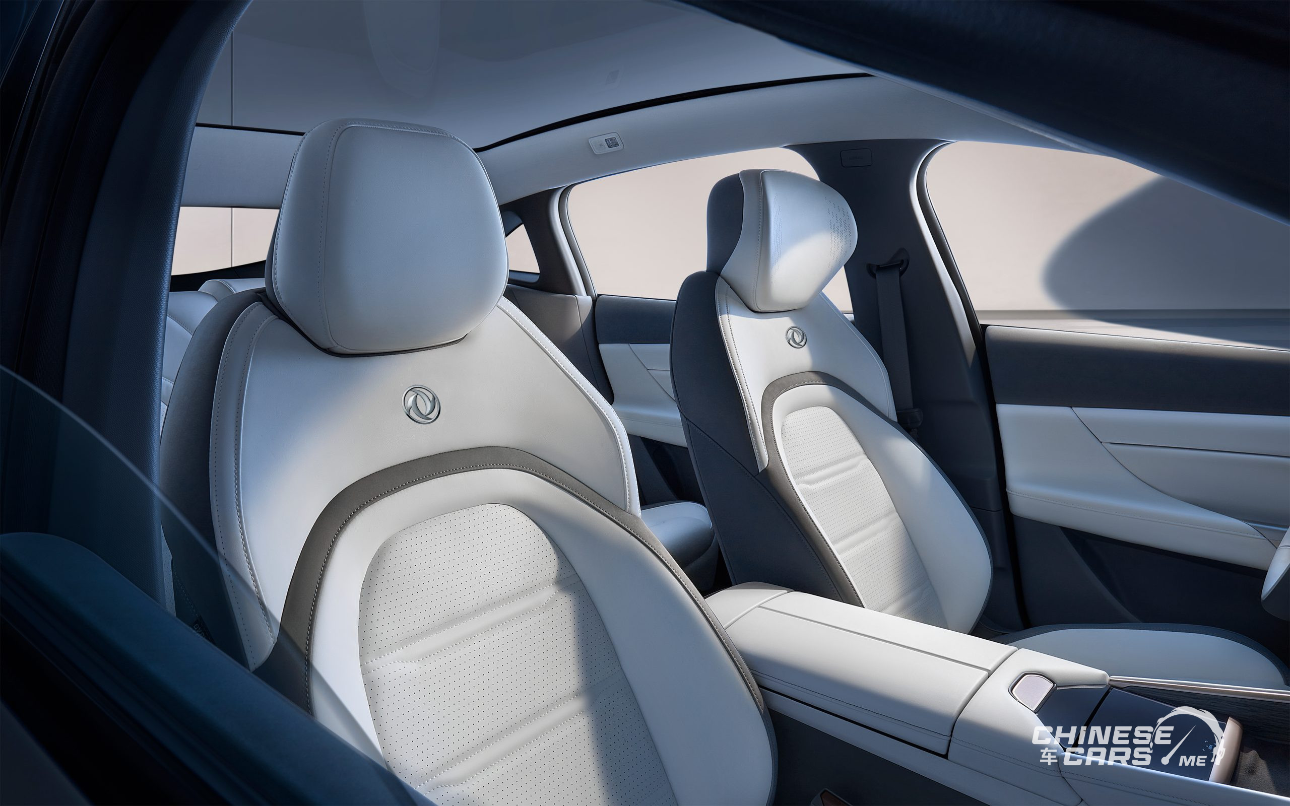 تعرف على فئات وأسعار Dongfeng 007 EREV موديل 2026 الجديدة كليًا بالسعودية 10 شبكة السيارات الصينية – تعرف على فئات وأسعار Dongfeng 007 EREV موديل 2026 الجديدة كليًا بالسعودية