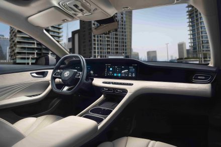 ام جي 8 PHEV موديل وأهم تجهيزات السلامة مع الشرح