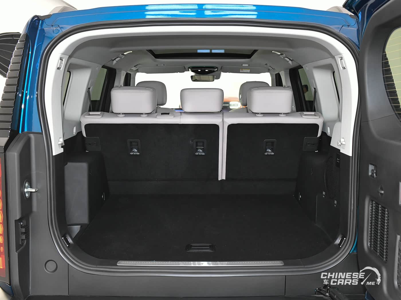 شبكة السيارات الصينية – ظهور سيارة جيتور G700 موديل 2026 في معرض سيارات الرياض