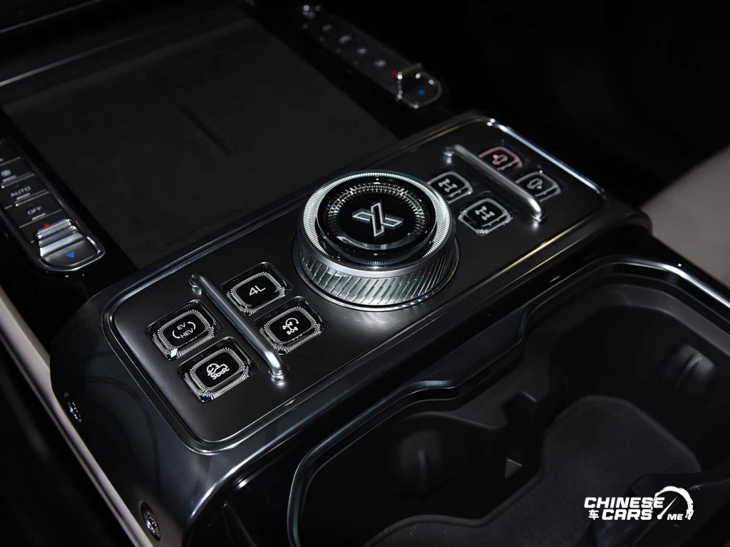 شبكة السيارات الصينية – جيتور G700 الجديدة كليًا – تُطلق رسميًا في الصين بقوة 904 حصان ومدى 1400 كم وسعرها!! تعرف على المواصفات والتفاصيل والأسعار.