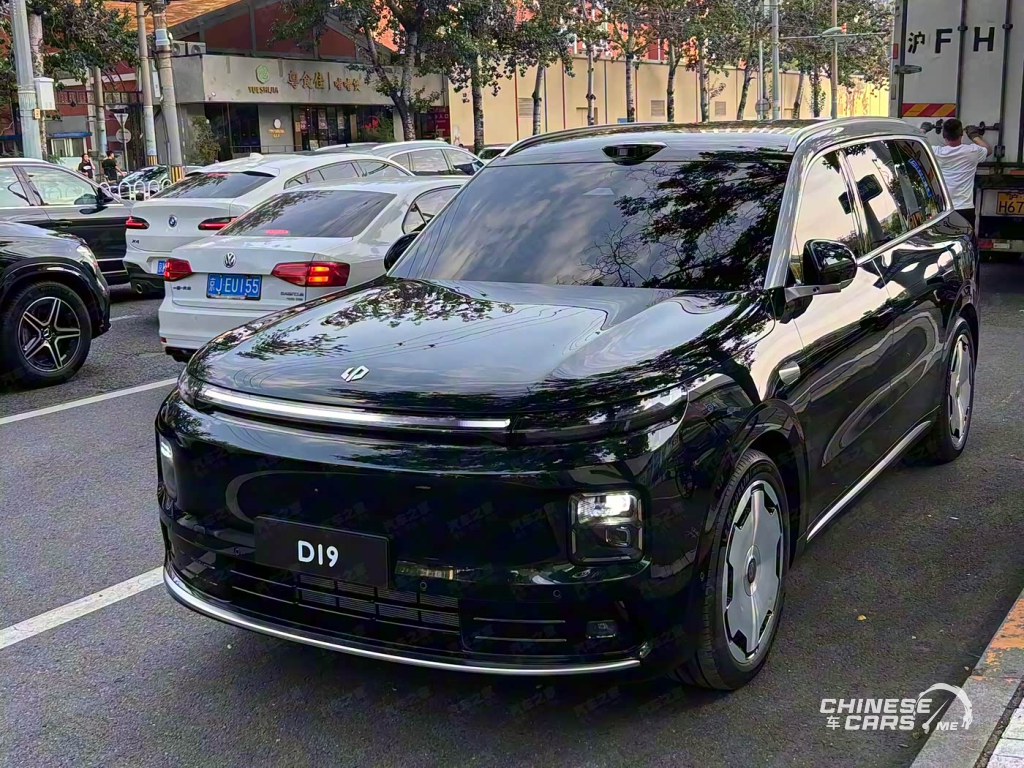 شبكة السيارات الصينية – ليب موتور D19 الجديدة: SUV عائلية فاخرة بثلاثة صفوف REEV تنطلق في أكتوبر 2025"