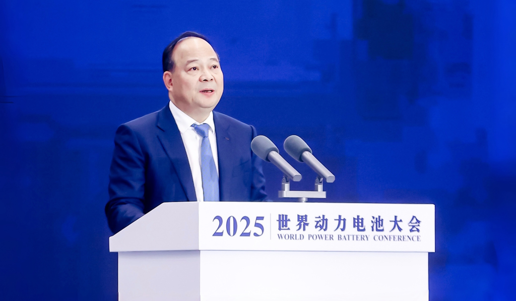 CATL تبدأ الإنتاج الكمي للجيل الخامس من بطاريات LFP بقدرات طاقة وعمر تشغيلي غير مسبوق