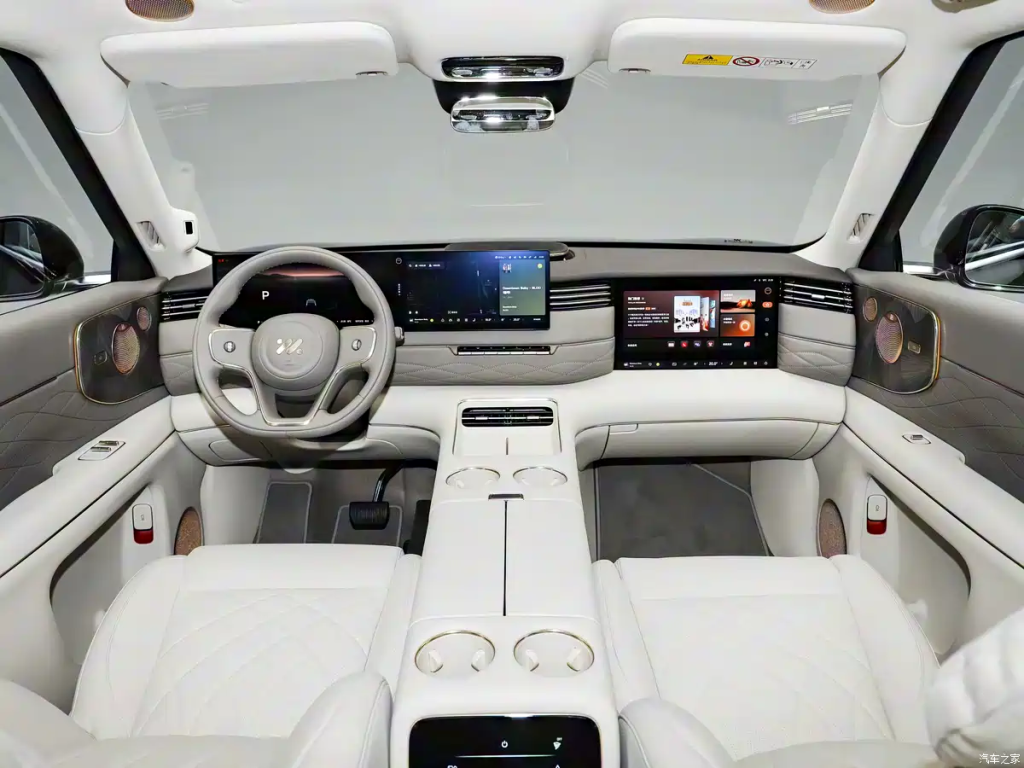 شبكة السيارات الصينية – IM LS9 الجديدة كليًا: وحش الفخامة الذكي بمدى 1500 كم يسرق الأضواء في معرض قوانغتشو 2025