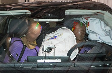 شبكة السيارات الصينية – Leapmotor B10 تحصد 5 نجوم في اختبارات Euro NCAP لعام 2025