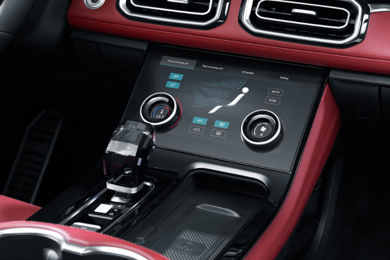 ساويست S07 تخطف الأنظار في معرض الرياض بخيارات محركات متعددة 11