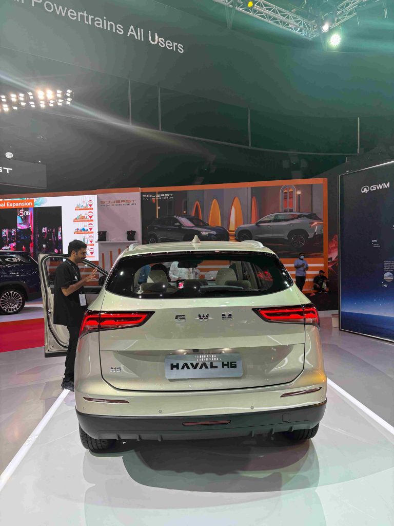 شركة توزيع وتسويق السيارات المحدودة تُقدم هافال H6 فيس ليفت 2026 في معرض الرياض 3