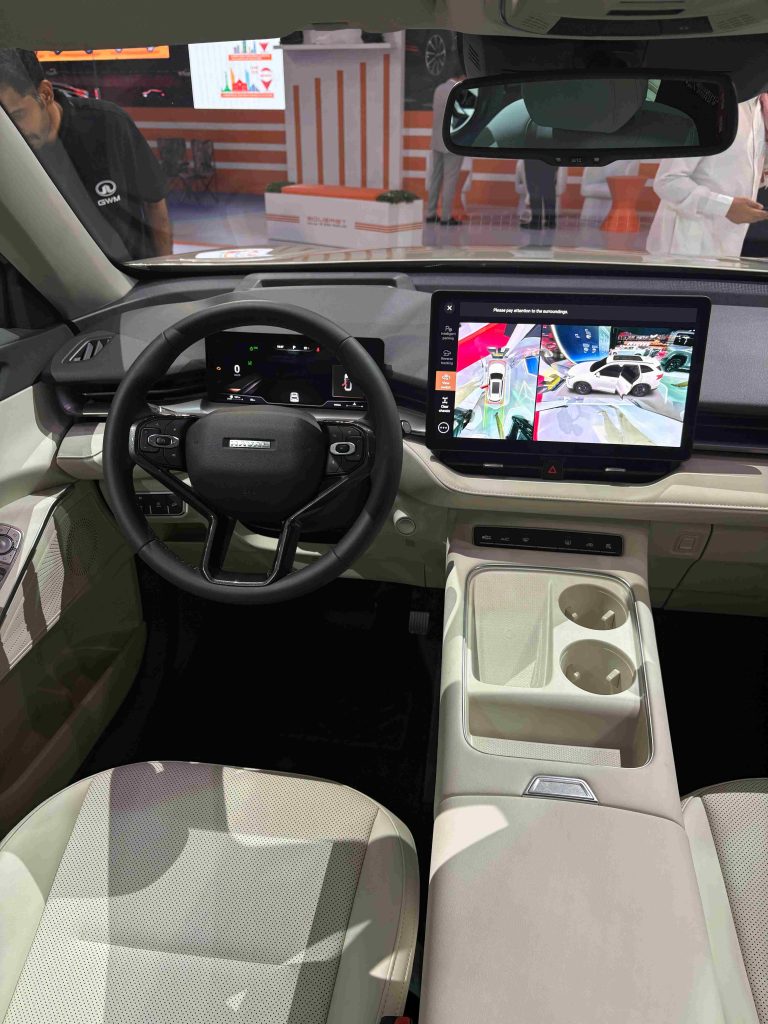 شركة توزيع وتسويق السيارات المحدودة تُقدم هافال H6 فيس ليفت 2026 في معرض الرياض 4