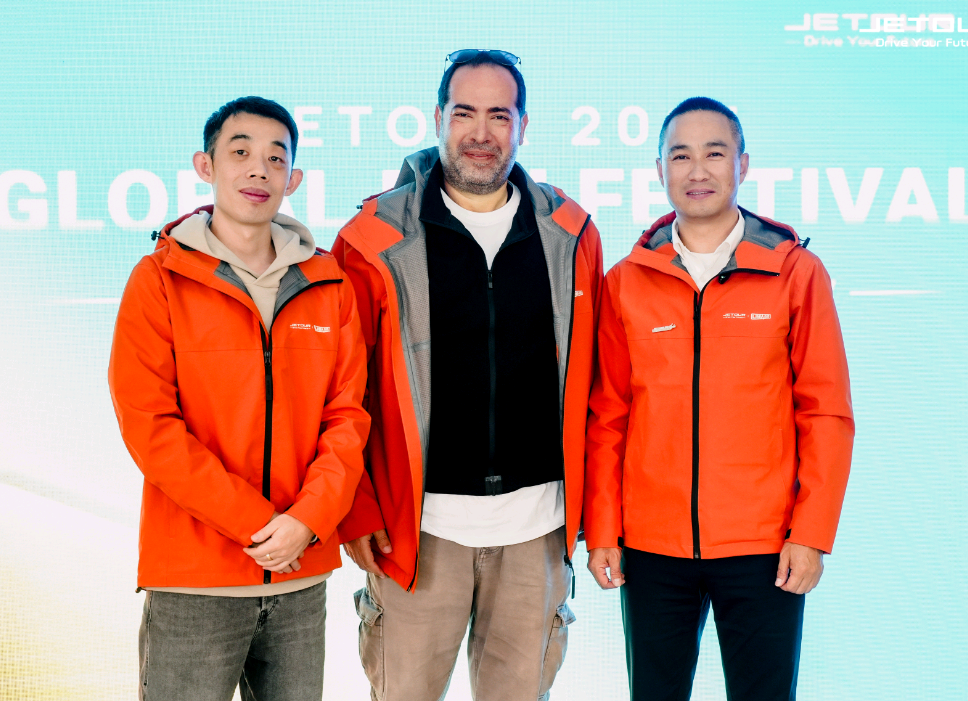 شبكة السيارات الصينية &ndash; جيتور تشعل رمال ليوا الذهبية: مهرجان عالمي للعملاء والمعجبين والميديا - وتجسيد عملي لاستراتيجية Travel+ في أهم فعالية صحراوية لعام 2025