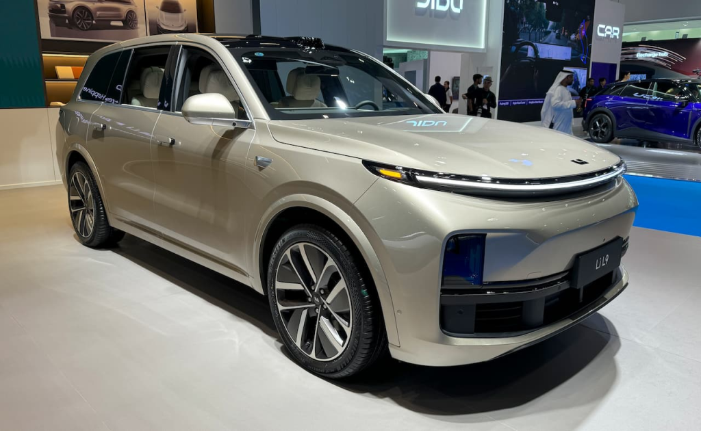 لي أوتو تدخل مصر رسميًا: توسع تاريخي للعلامة الصينية الفاخرة وسيارات المدى الممتد في السوق المصري 5 شبكة السيارات الصينية – لي أوتو تدخل مصر رسميًا: توسع تاريخي للعلامة الصينية الفاخرة وسيارات المدى الممتد في السوق المصري