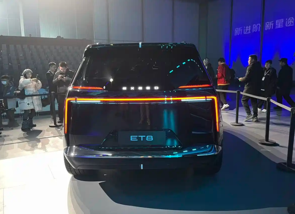 شبكة السيارات الصينية &ndash; إكسيد ستيرا تكشف عن هويتها الجديدة وتعرض ES8 وET8 وET9 وES7 GT ضمن استراتيجية دخول عصر 3.0 الفخامة التقنية