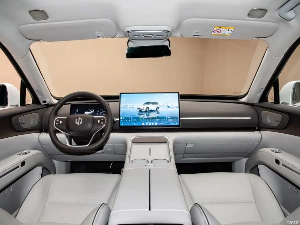 شبكة السيارات الصينية &ndash; Leapmotor D19 تكشف عن الداخلية رسميًا وتفتح الحجز المسبق… والإطلاق والتسليم في أبريل 2026