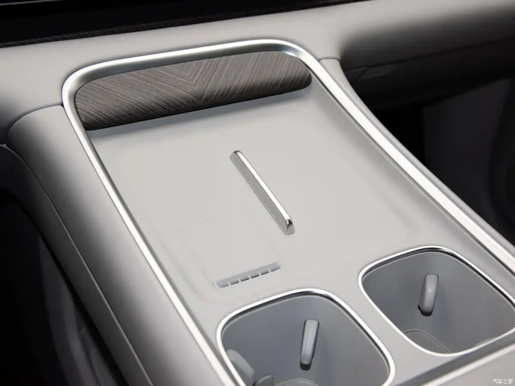 شبكة السيارات الصينية &ndash; Leapmotor D19 تكشف عن الداخلية رسميًا وتفتح الحجز المسبق… والإطلاق والتسليم في أبريل 2026