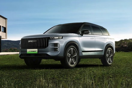 ظهور جايكو J7 هايبرد 2026 في معرض الرياض للسيارات