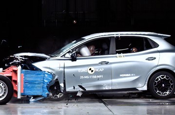 MG4 EV URBAN 2025 تحقق تقييم 5 نجوم في اختبارات السلامة الأوروبية Euro NCAP