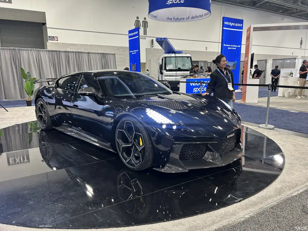 شبكة السيارات الصينية &ndash; كوزميرا تشعل معرض CES 2026: ظهور رسمي لأول سيارتيها الخارقتين بتقنيات مذهلة وتصميم جريء بعيد عن تقليد بوجاتي