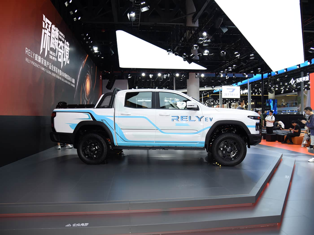 شبكة السيارات الصينية &ndash; بيك أب كهربائي جديد من شيري على الأبواب: R08EV بشاشة وسطية كبيرة وإطلاق رسمي في 27 يناير