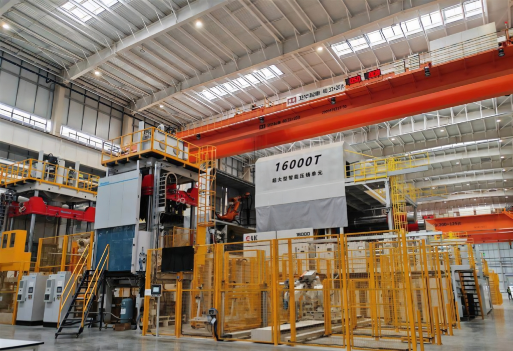 دونغ فينغ تدشّن أكبر خط صب متكامل في العالم بقدرة 16 ألف طن لدعم سيارات الطاقة الجديدة