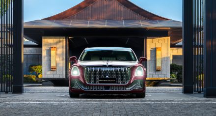 هونشي قويا (Hongqi Guoya): السيدان الرئاسية وصلت السعودية بمحرك V8 وقوة 585 حصان والسعر!!!