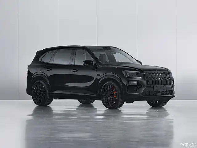 زيكر 8X النسخة الرياضية: 1400 حصان، هيكل أسود بالكامل وحزمة رياضية هجومية بتقنيات غير مسبوقة