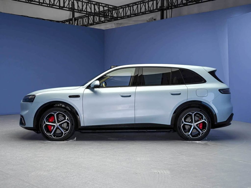 شبكة السيارات الصينية &ndash; هواوي تضرب بقوة في فئة الـ37 ألف دولار: AITO M6 2026 الجديدة تكشف أوراقها - مدى يصل إلى 1400 كم وتقنيات غير مسبوقة