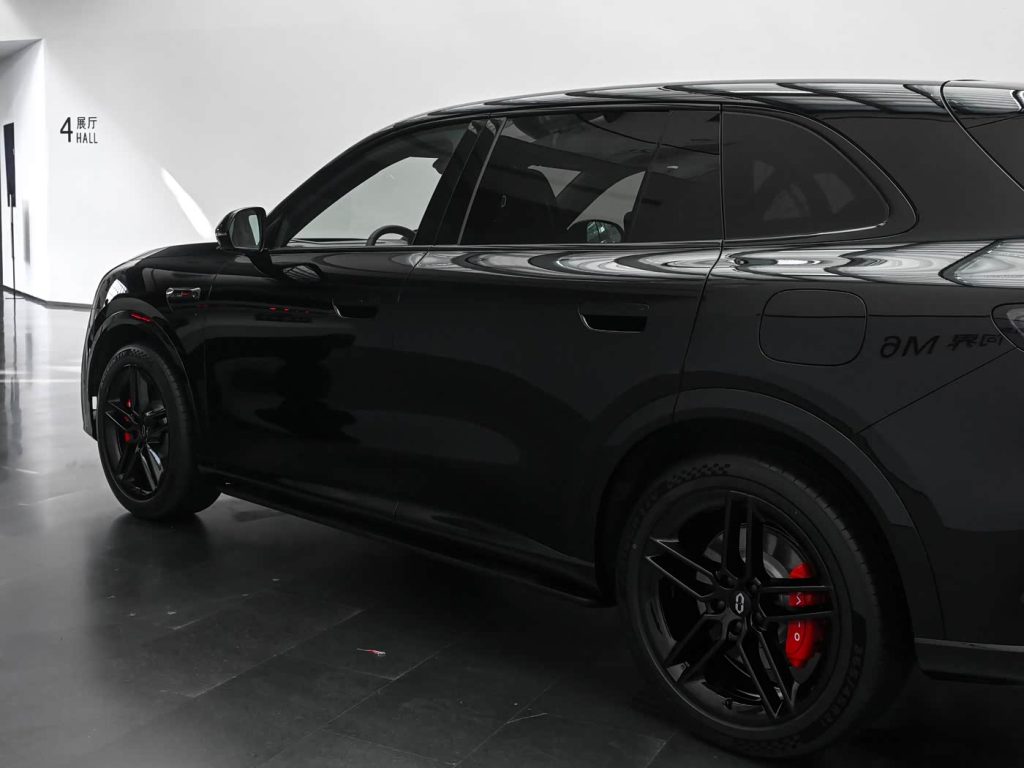 شبكة السيارات الصينية &ndash; هواوي تضرب بقوة في فئة الـ37 ألف دولار: AITO M6 2026 الجديدة تكشف أوراقها - مدى يصل إلى 1400 كم وتقنيات غير مسبوقة