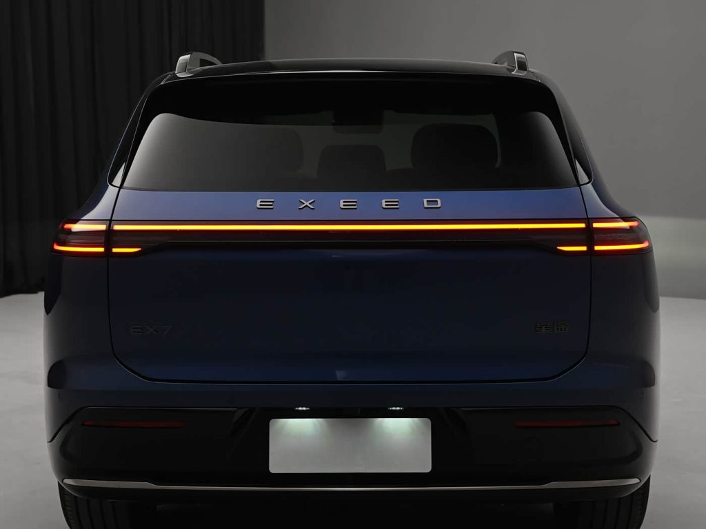 شبكة السيارات الصينية &ndash; شيري تقلب الطاولة: إكسيد EX7 الجديدة تنطلق بتقنيات فرامل ثورية وبطارية Rhino وخيار كهربائي وREEV يهدد كبار المنافسين