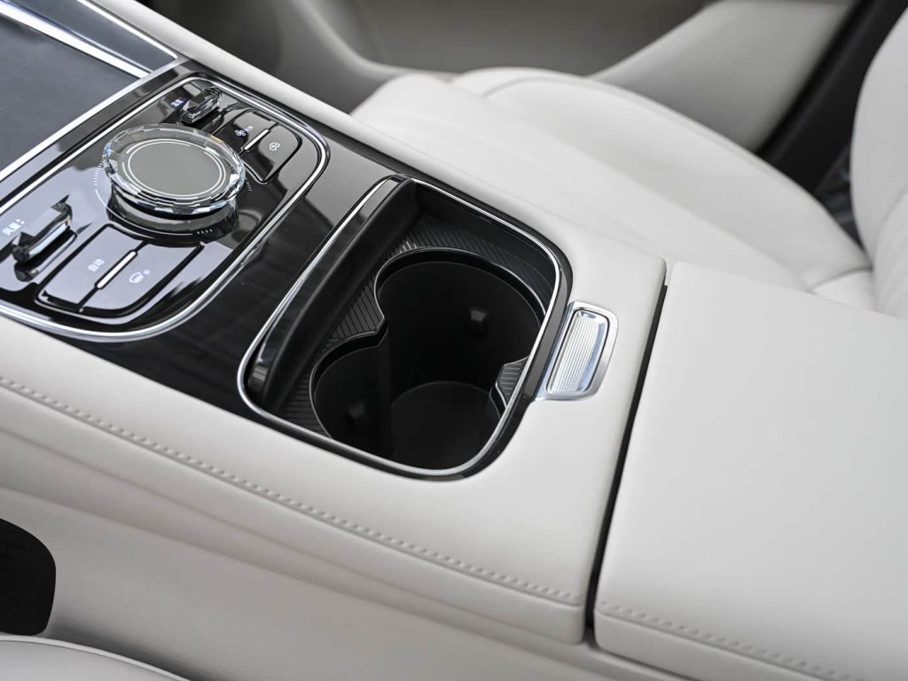 شبكة السيارات الصينية &ndash; جيلي جالاكسي ستار 7 2026: سيدان هجينة متطورة بتقنيات قيادة ذكية H3 وتسارع 5.4 ثانية واستهلاك اقتصادي مذهل