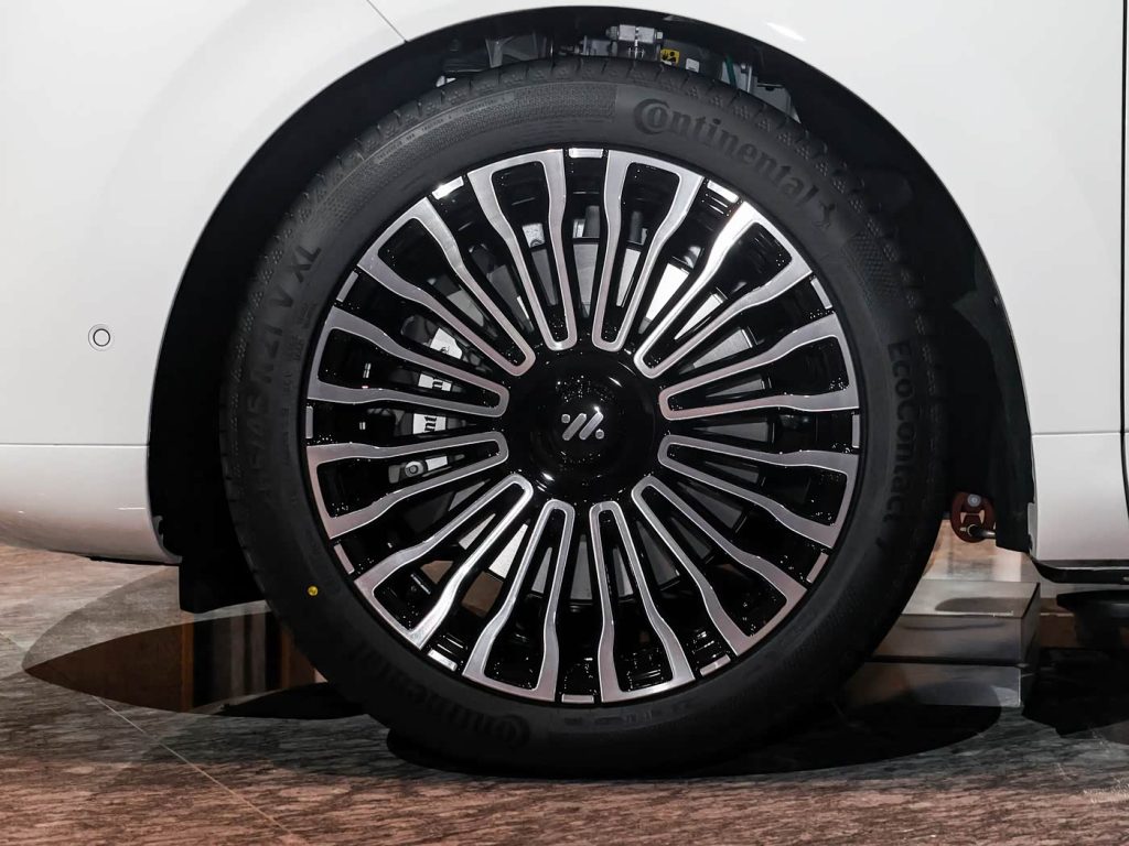 شبكة السيارات الصينية &ndash; قبل الإطلاق الرسمي… IM LS8 تكشف عن نفسها: SUV هجينة بمدى ممتد يصل إلى 430 كم كهربائي وتقنيات قيادة ذكية من الجيل الرابع