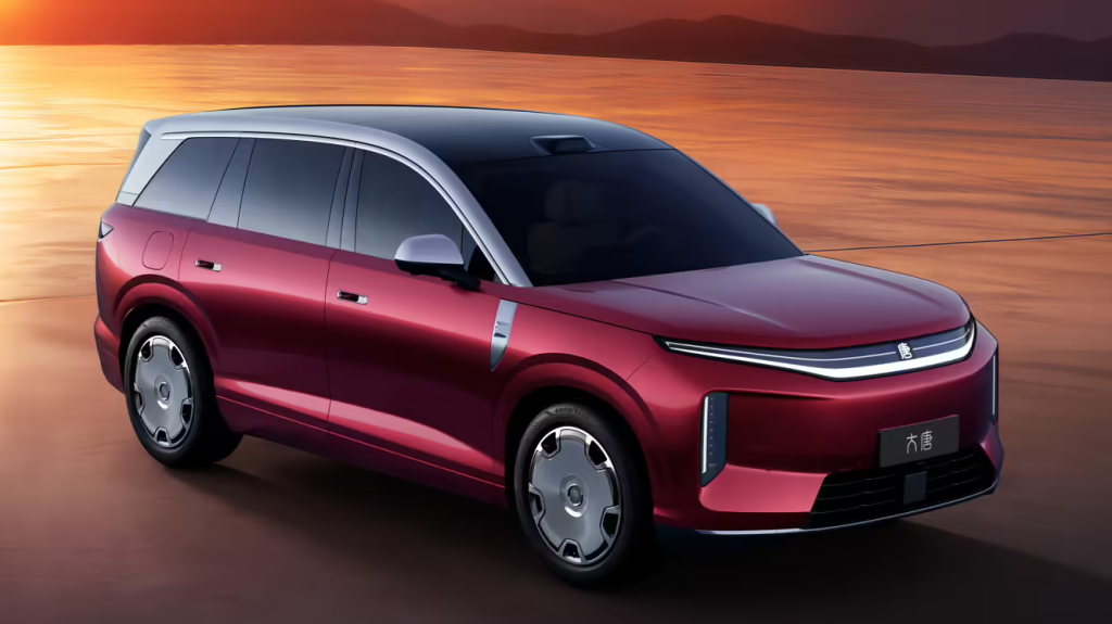 شبكة السيارات الصينية &ndash; بي واي دي تكشف عن Great Tang: كهربائية رائدة بمدى يصل إلى 950 كم وتقنية شحن ميغاواط فائقة السرعة