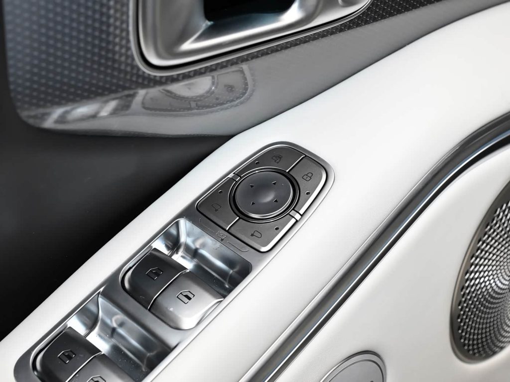 شبكة السيارات الصينية &ndash; تانك 700 الجديدة 2026 تعيد رسم معادلة الفخامة وقدرات الطرق الوعرة - فئتين Hi4-Z و Hi4-T بقوة تصل إلى 864 حصان وعزم 1195 نيوتن متر ومدى 1191 كم