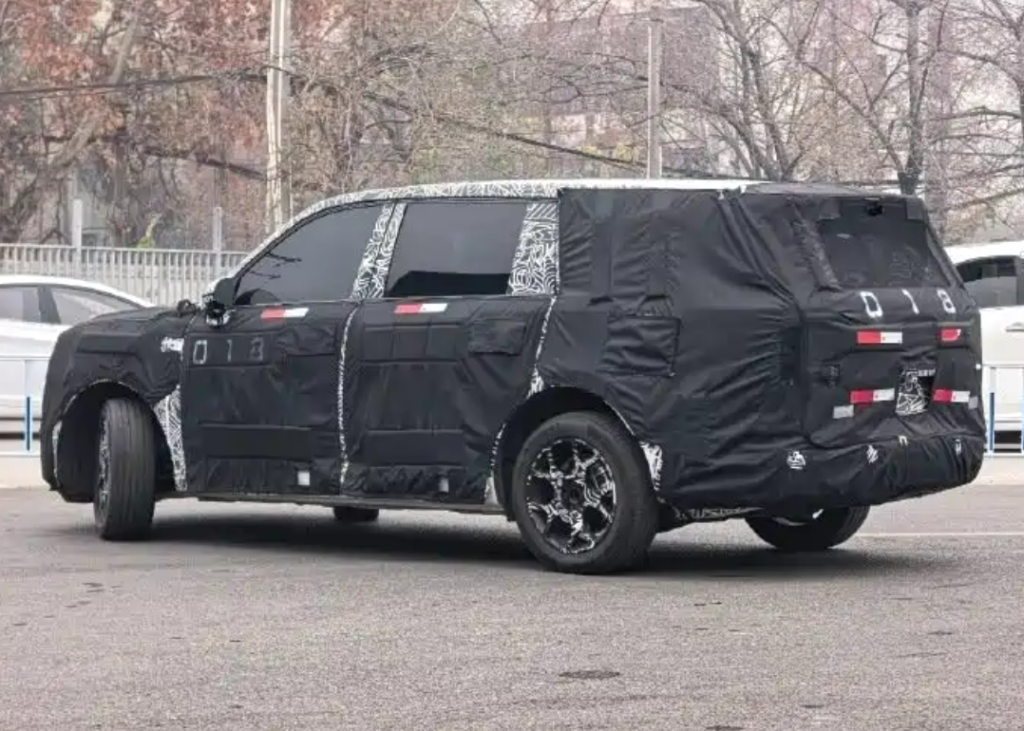 شبكة السيارات الصينية &ndash; أول كشف حقيقي لأضخم SUV بمدى ممتد من شاومي… "كونلون" تصميم مختلف وبطارية كبيرة تغيّر قواعد اللعبة