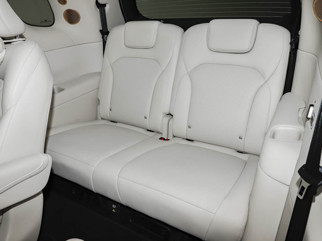 شبكة السيارات الصينية &ndash; قبل الإطلاق الرسمي… IM LS8 تكشف عن نفسها: SUV هجينة بمدى ممتد يصل إلى 430 كم كهربائي وتقنيات قيادة ذكية من الجيل الرابع