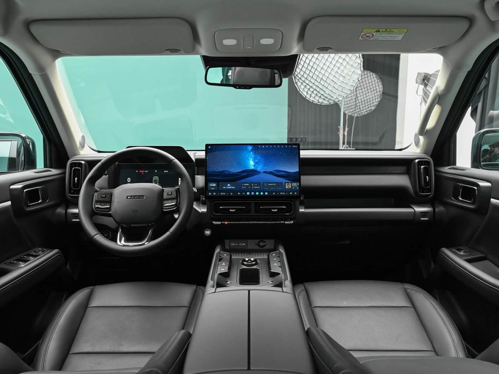 شبكة السيارات الصينية &ndash; هافال دراجون PLUS (رابتور بلس - V7 بلس): صندوقية متطورة بنظام Hi4 الهجين ومدى كهربائي يصل إلى 191 كم وقدرة خوض مياه 580 مم