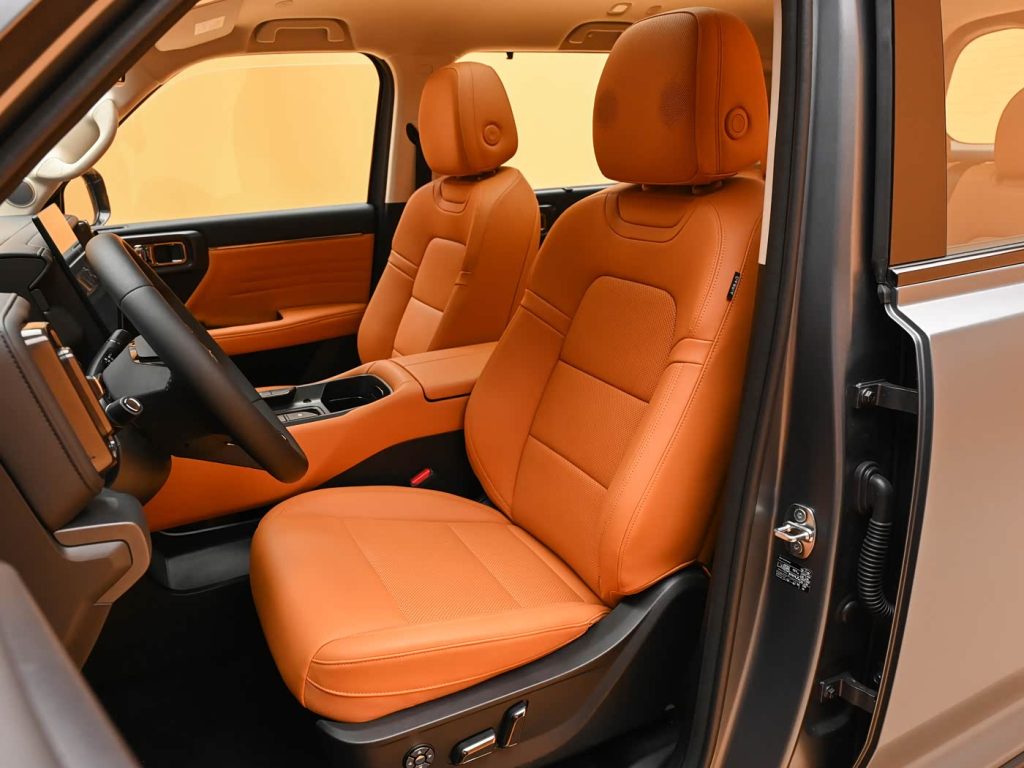 شبكة السيارات الصينية &ndash; هافال دراجون PLUS (رابتور بلس - V7 بلس): صندوقية متطورة بنظام Hi4 الهجين ومدى كهربائي يصل إلى 191 كم وقدرة خوض مياه 580 مم