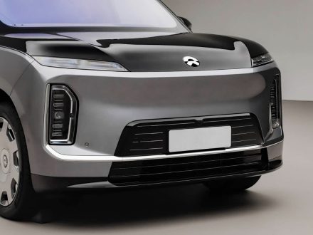 NIO تسجل 35,486 سيارة في مارس 2026 بنمو 136%: تسارع قوي عبر ثلاث علامات واقتراب الكشف عن ES9 الجديدة