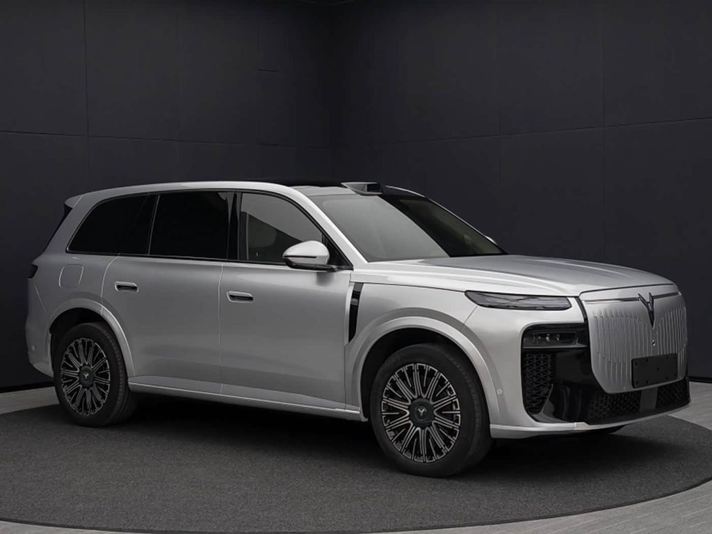 شبكة السيارات الصينية &ndash; فويا تايشان X8 الجديدة 2026: SUV كبيرة بخيارات كهربائية وPHEV ومنصة 800 فولت وأحدث نظام HarmonyOS من هواوي