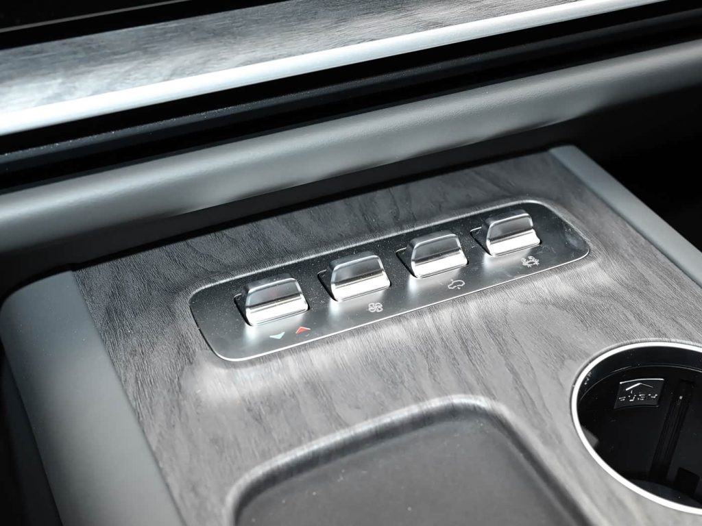 شبكة السيارات الصينية &ndash; WEY V9X 2026 الفاخرة تبدأ أسعارها الرسمية في الصين: SUV هجينة بمنصة GWM One ومدى كهربائي 470 كم وشاسيه رقمي يعيد تعريف الفئة