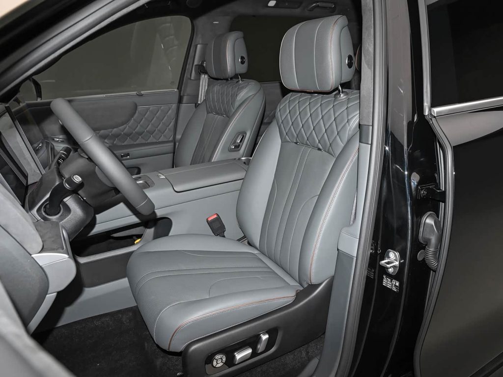 شبكة السيارات الصينية &ndash; WEY V9X 2026 الفاخرة تبدأ أسعارها الرسمية في الصين: SUV هجينة بمنصة GWM One ومدى كهربائي 470 كم وشاسيه رقمي يعيد تعريف الفئة