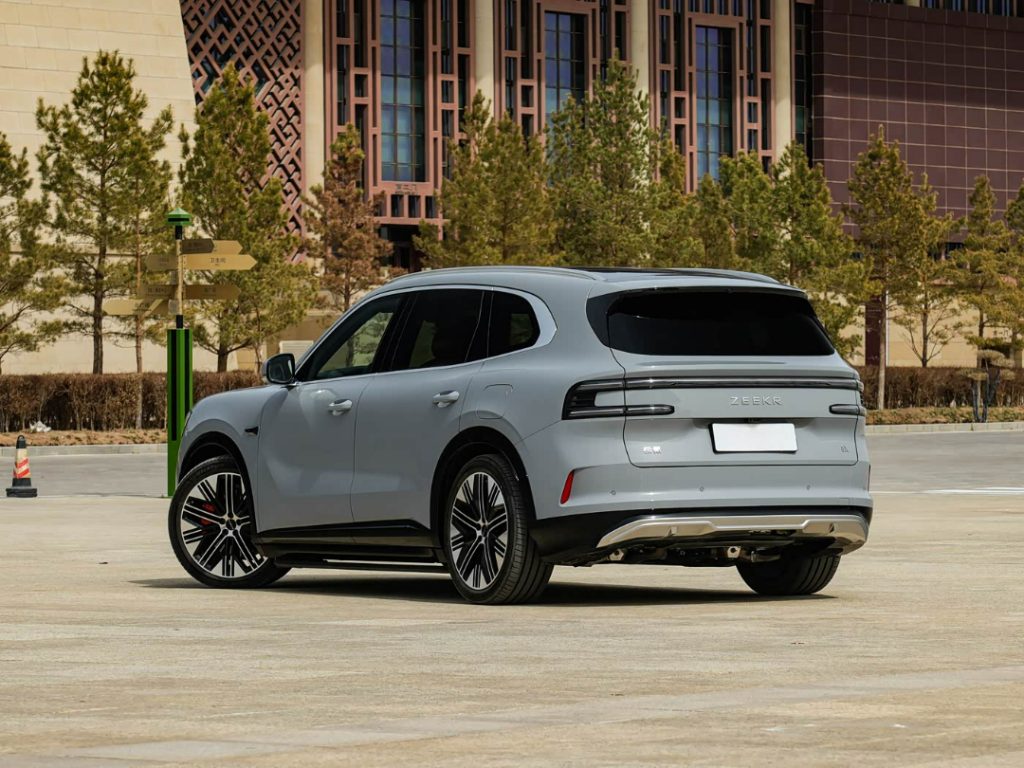 شبكة السيارات الصينية &ndash; زيكر 8X 2026: هجينة ببنية 900V تجمع بين أداء يصل إلى 1400 حصان ومدى كهربائي حتى 410 كم وشحن من 20% إلى 80% خلال 9 دقائق